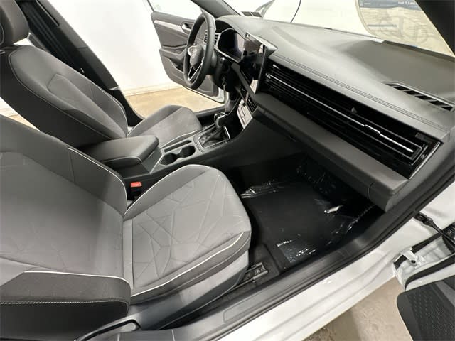 Thumbnail: 2026 Volkswagen Jetta - 23