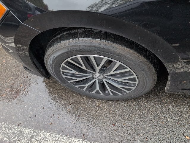 Thumbnail: 2021 Volkswagen Jetta - 14