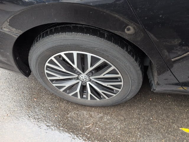 Thumbnail: 2021 Volkswagen Jetta - 12