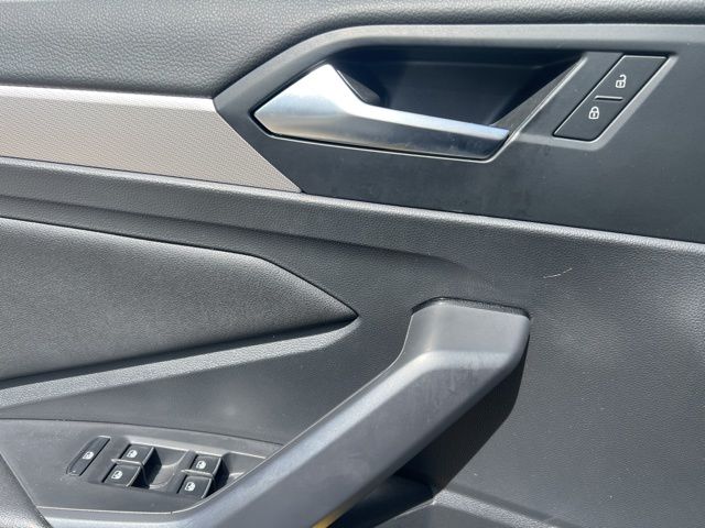 Thumbnail: 2022 Volkswagen Jetta - 21