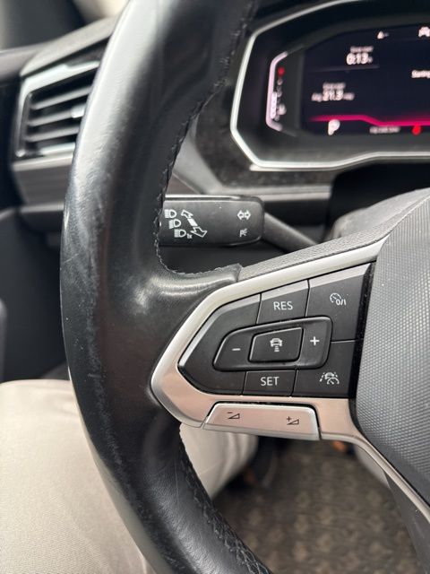 Thumbnail: 2022 Volkswagen Jetta - 17