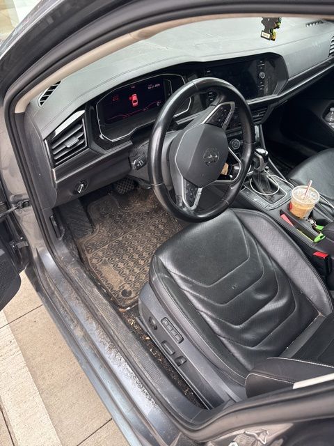 Thumbnail: 2022 Volkswagen Jetta - 4