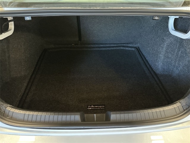 Thumbnail: 2026 Volkswagen Jetta - 16