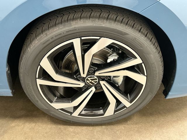 Thumbnail: 2027 Volkswagen Jetta - 7