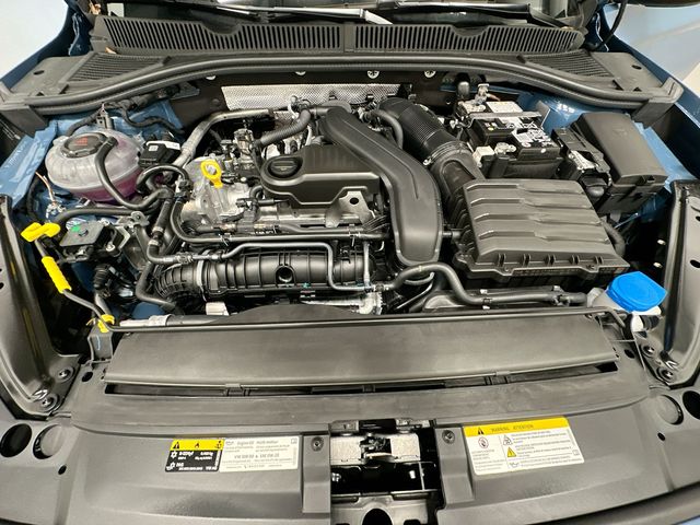 Thumbnail: 2027 Volkswagen Jetta - 8