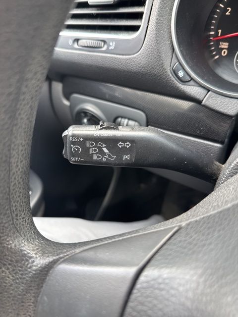 Thumbnail: 2012 Volkswagen Jetta - 16