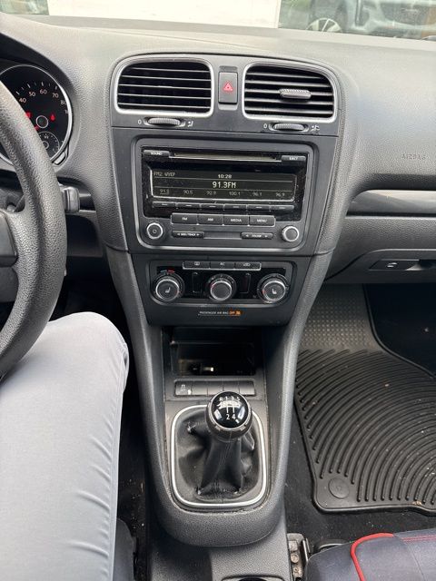 Thumbnail: 2012 Volkswagen Jetta - 20