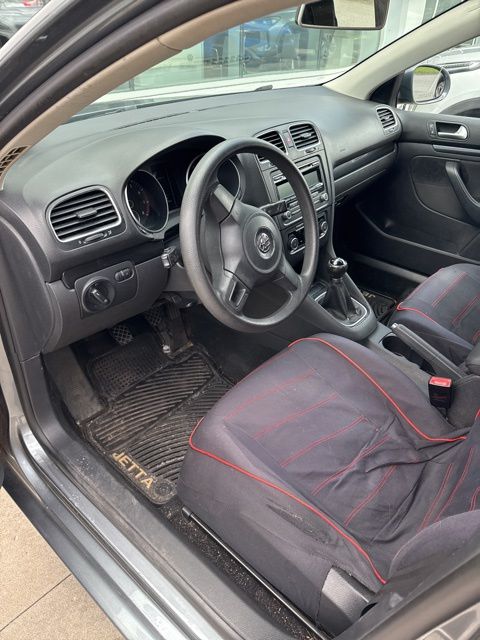 Thumbnail: 2012 Volkswagen Jetta - 2