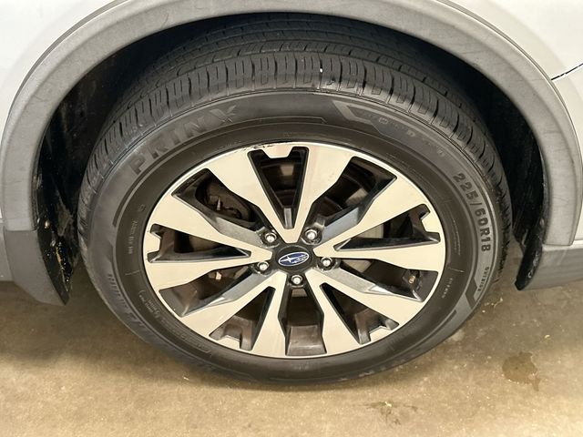 Thumbnail: 2015 Subaru Outback - 8
