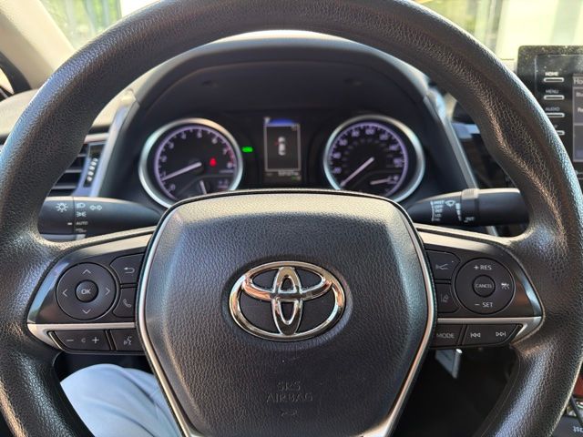 Thumbnail: 2022 Toyota Camry - 15