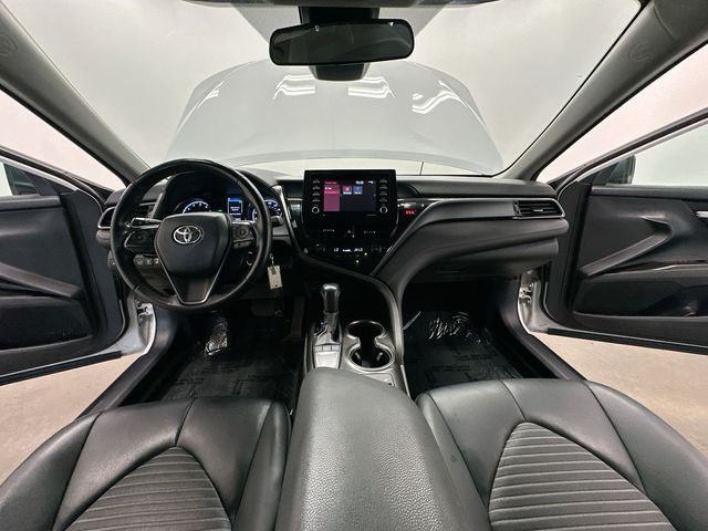 Thumbnail: 2022 Toyota Camry - 10