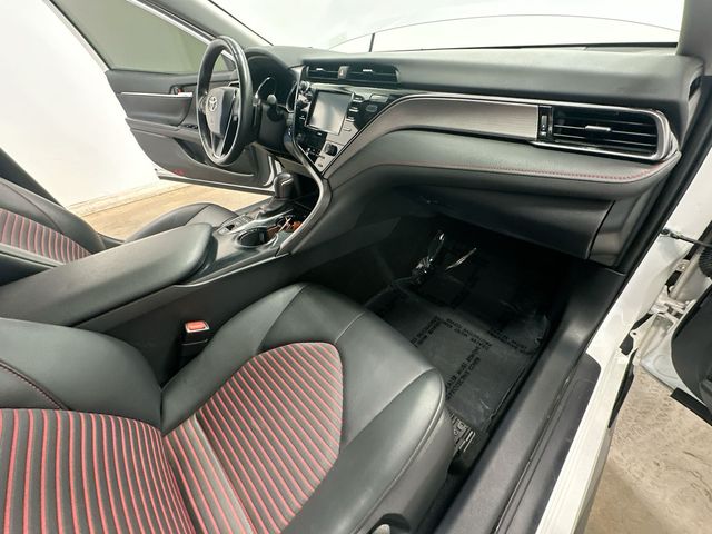 Thumbnail: 2020 Toyota Camry - 14