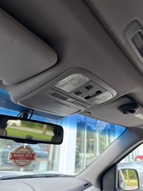Thumbnail: 2011 Honda Pilot - 19