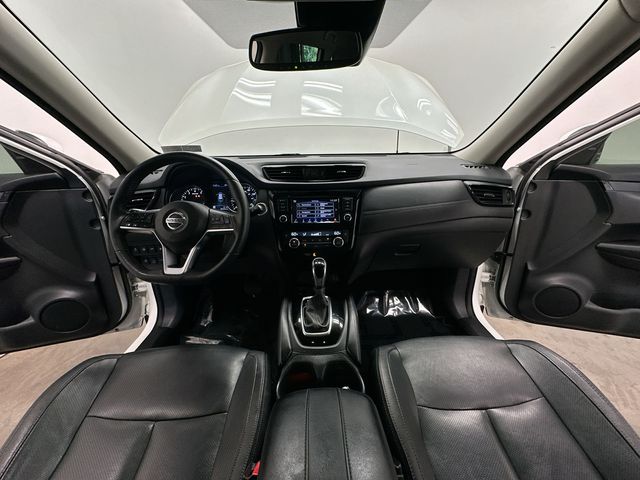 Thumbnail: 2019 Nissan Rogue - 10