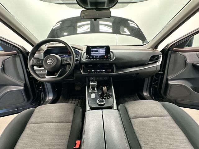 Thumbnail: 2022 Nissan Rogue - 9
