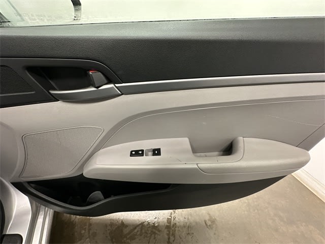 Thumbnail: 2018 Hyundai Elantra - 26