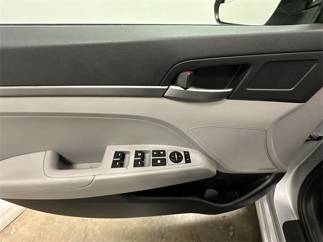 Thumbnail: 2018 Hyundai Elantra - 23