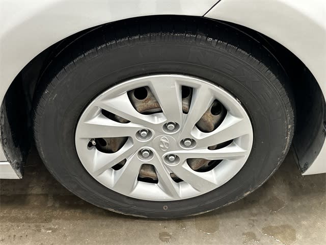 Thumbnail: 2018 Hyundai Elantra - 8