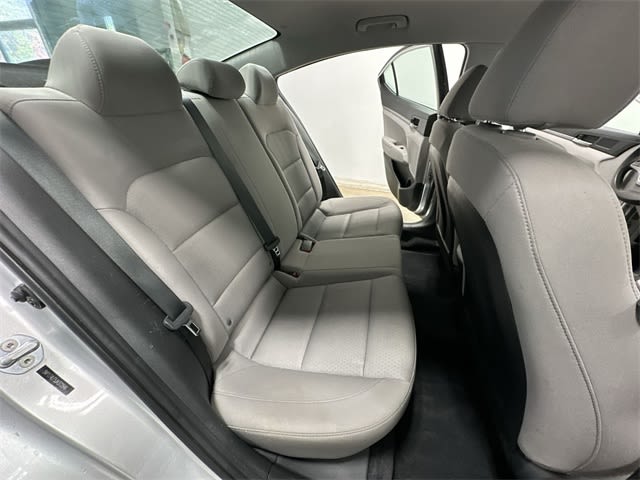 Thumbnail: 2018 Hyundai Elantra - 27