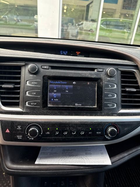 Thumbnail: 2019 Toyota Highlander - 6