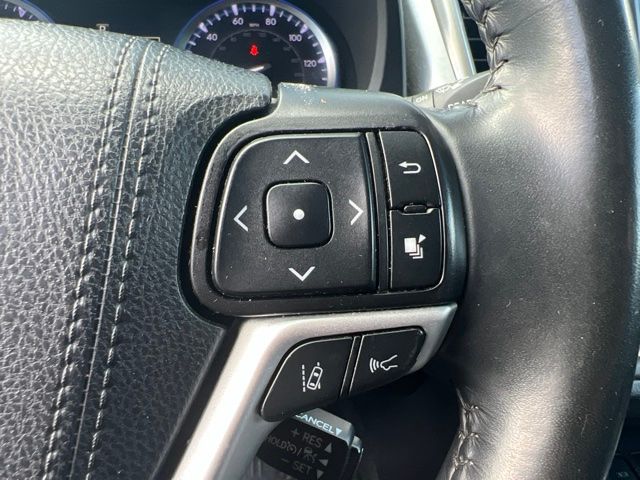 Thumbnail: 2019 Toyota Highlander - 20