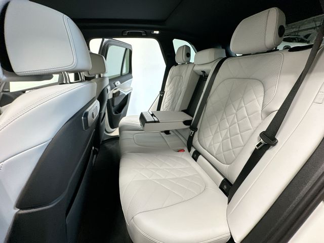 Thumbnail: 2025 BMW X5 - 13