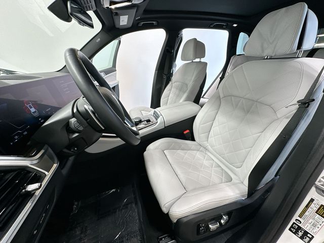 Thumbnail: 2025 BMW X5 - 26