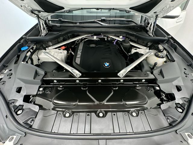 Thumbnail: 2025 BMW X5 - 9