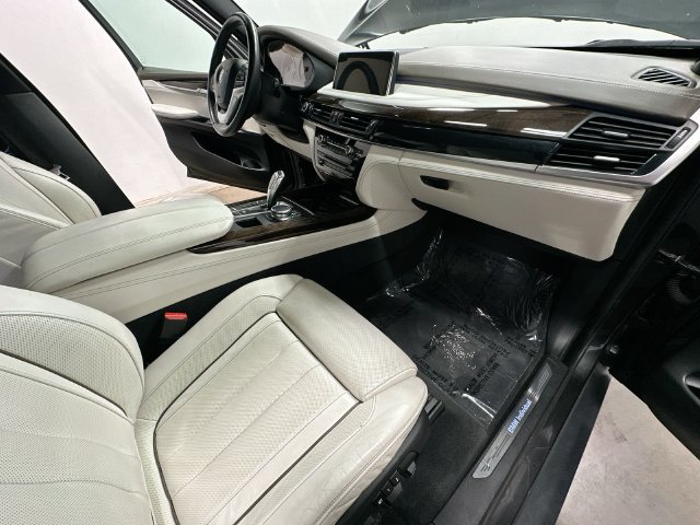 Thumbnail: 2017 BMW X5 - 14