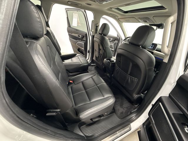 Thumbnail: 2020 Kia Telluride - 30