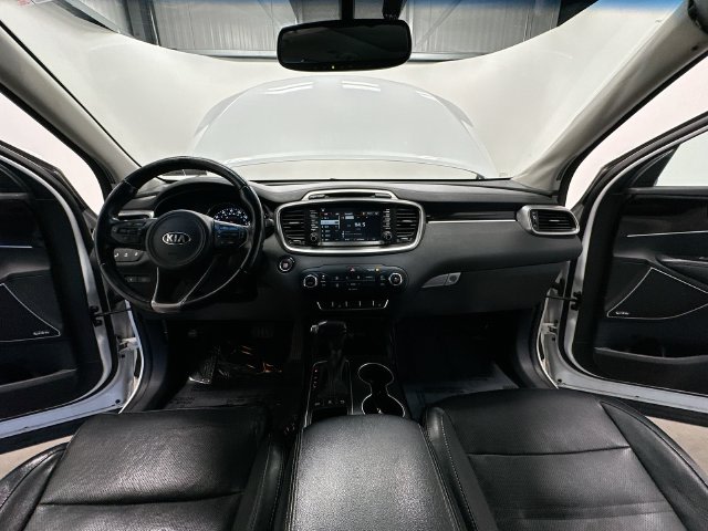 Thumbnail: 2016 Kia Sorento - 10