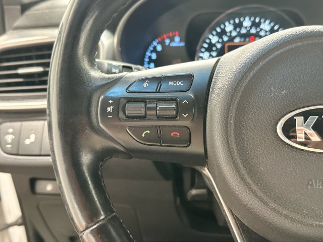 Thumbnail: 2016 Kia Sorento - 19