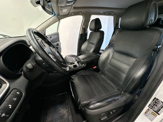 Thumbnail: 2016 Kia Sorento - 12