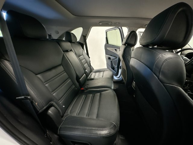 Thumbnail: 2016 Kia Sorento - 29