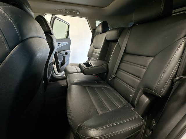 Thumbnail: 2016 Kia Sorento - 13