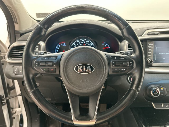 Thumbnail: 2016 Kia Sorento - 2