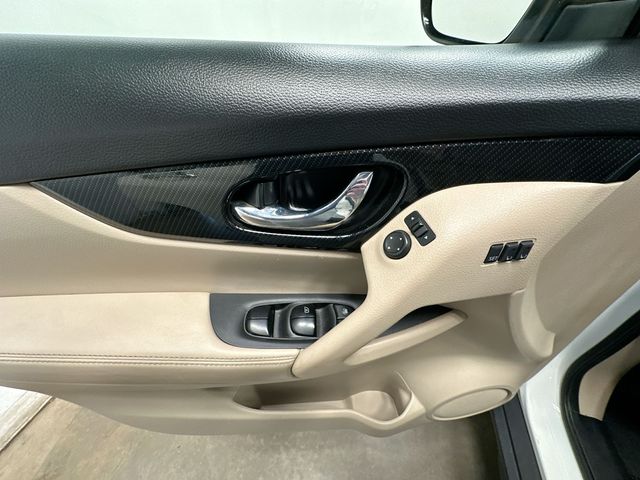 Thumbnail: 2018 Nissan Rogue - 26