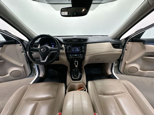 Thumbnail: 2018 Nissan Rogue - 10