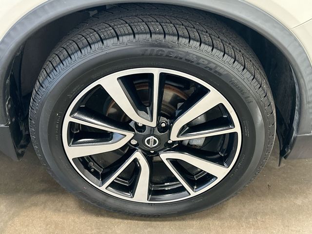 Thumbnail: 2018 Nissan Rogue - 8