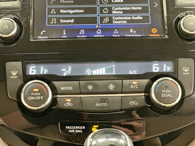 Thumbnail: 2018 Nissan Rogue - 24