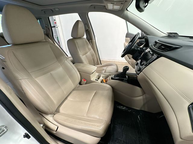 Thumbnail: 2018 Nissan Rogue - 28