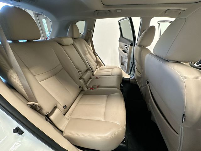 Thumbnail: 2018 Nissan Rogue - 30