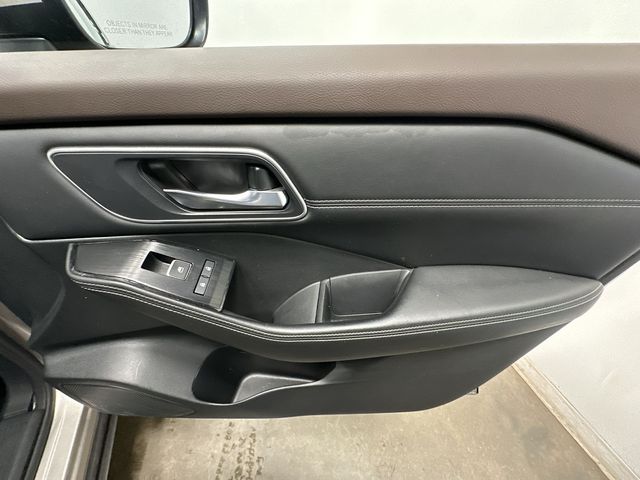 Thumbnail: 2021 Nissan Rogue - 28