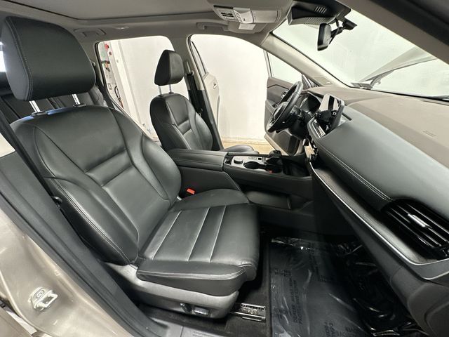 Thumbnail: 2021 Nissan Rogue - 27