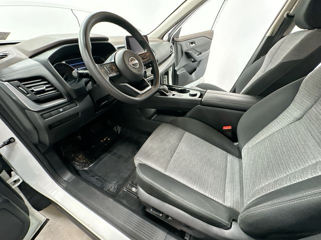Thumbnail: 2023 Nissan Rogue - 11