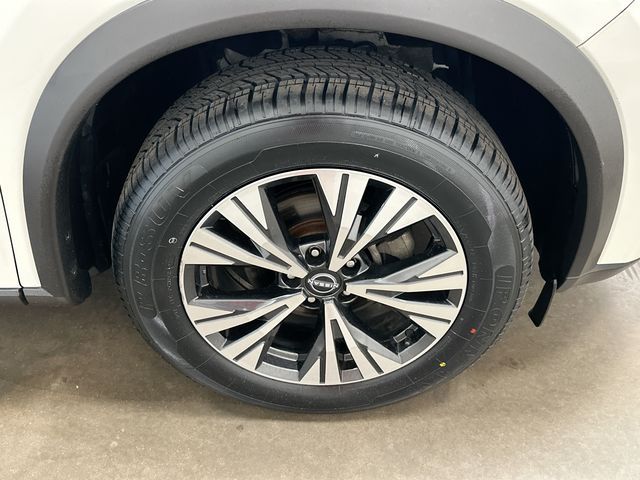 Thumbnail: 2023 Nissan Rogue - 8