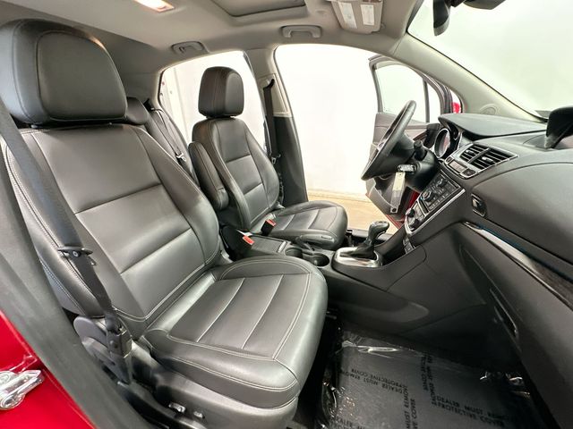 Thumbnail: 2014 Buick Encore - 25