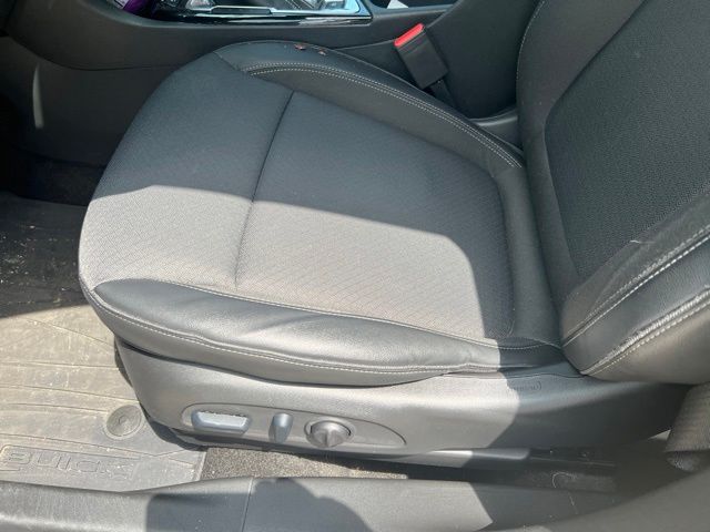 Thumbnail: 2023 Buick Encore GX - 13