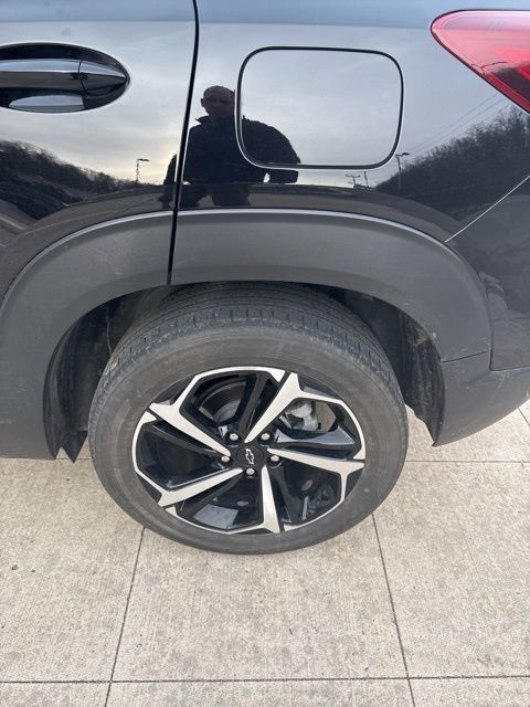 Thumbnail: 2023 Chevrolet TrailBlazer - 12