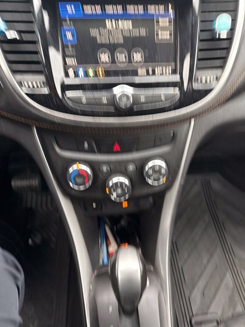 Thumbnail: 2019 Chevrolet Trax - 8